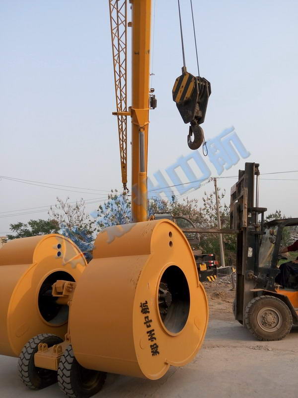 中航?jīng)_擊式壓路機(jī)駐河北石家莊辦事處